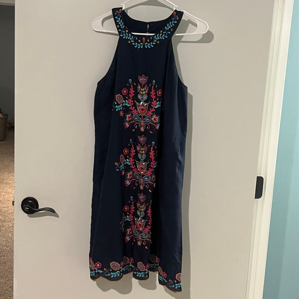 Lula Soul Embroidered Shift Dress M Navy Boho Folk Art Sleeveless Viscose NWT